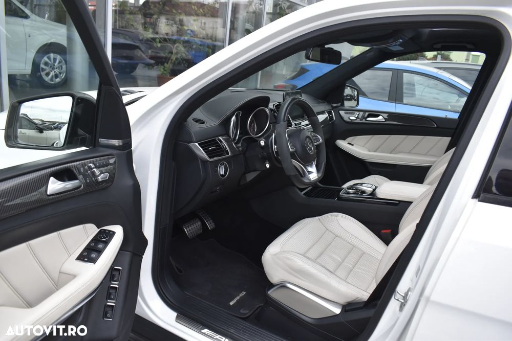 Mercedes-Benz GLS - 18