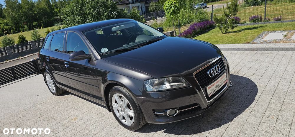 Audi A3 Sportback 2.0 TDI DPF Attraction - 2