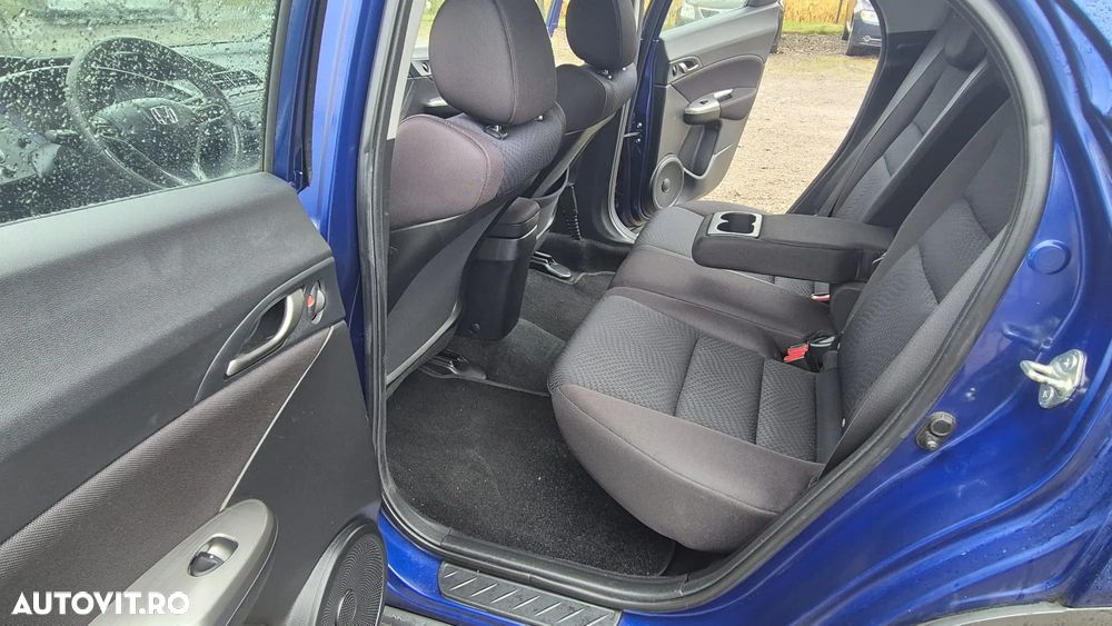 Honda Civic 1.4 i-VTEC Comfort - 8