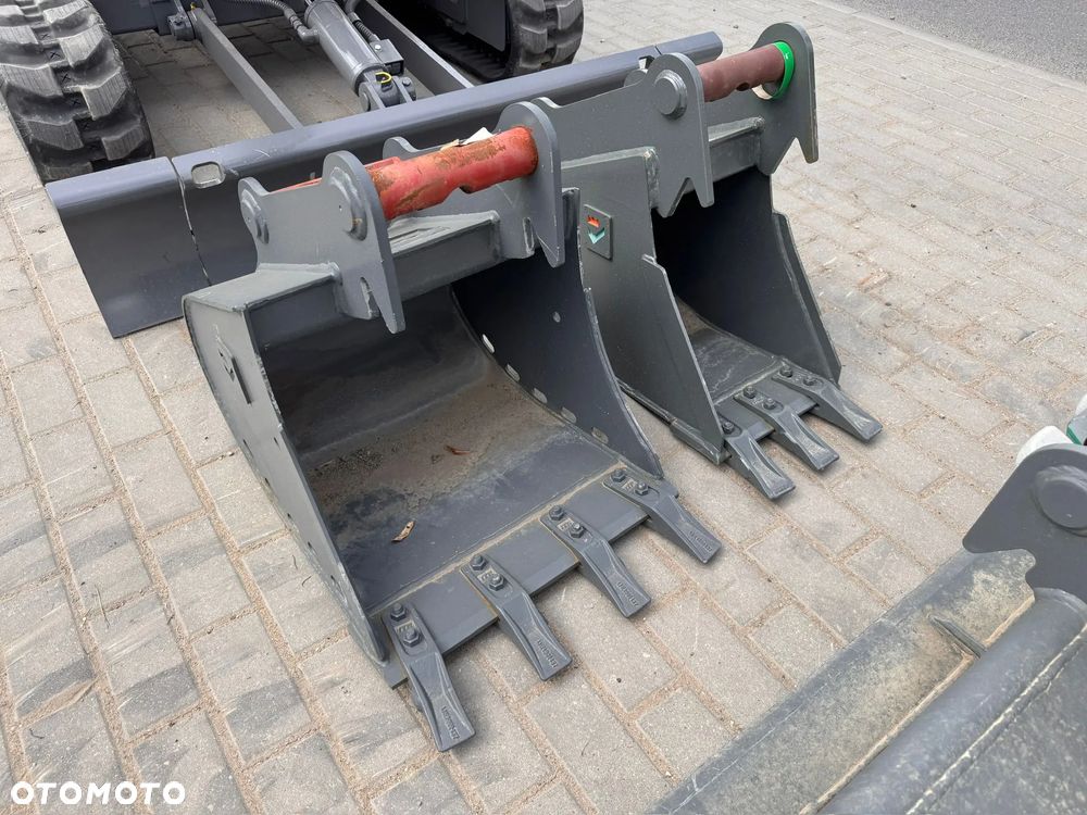 Takeuchi TB225 V3 PowerTilt Lehnhoff MS03 NOWA Japońska Top Od ręki - 13