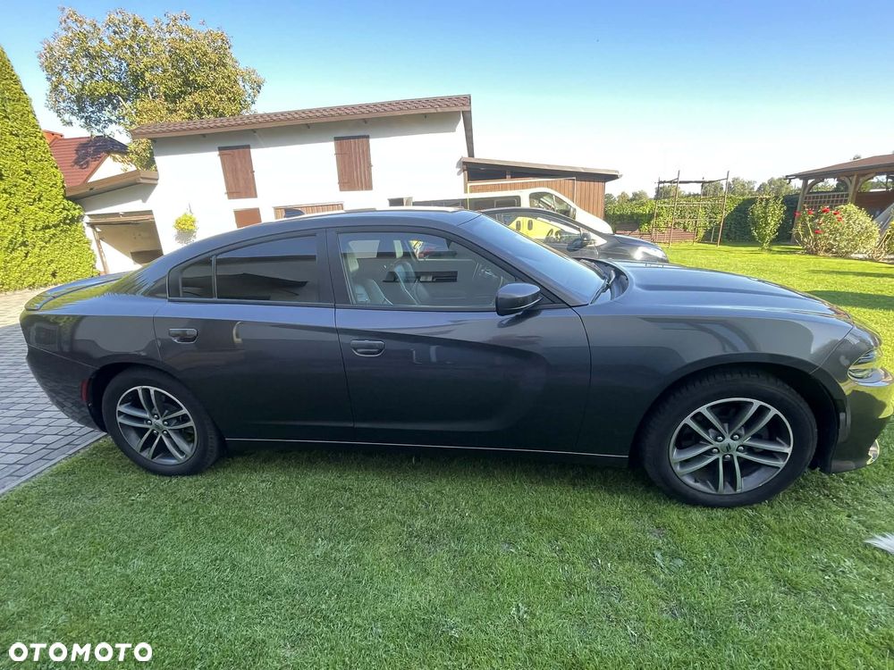 Dodge Charger - 4