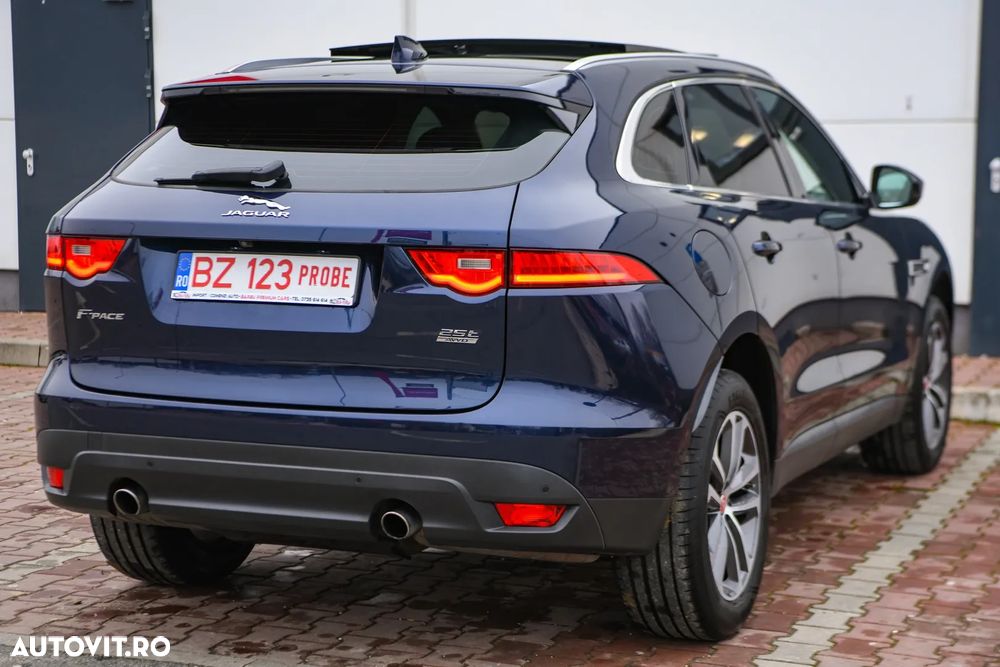 Jaguar F-Pace 25t AWD Portfolio - 27