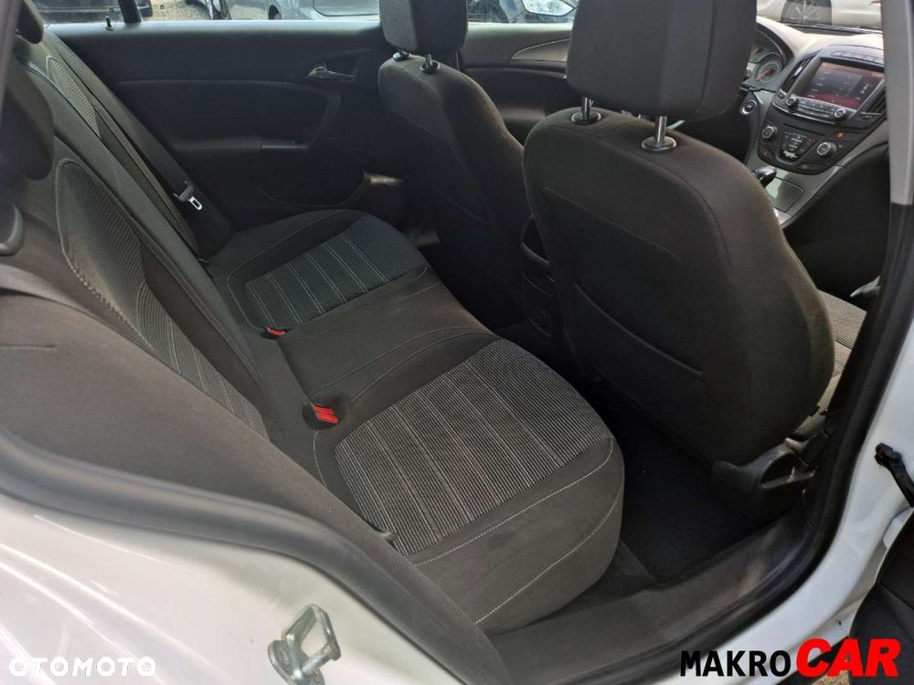 Opel Insignia - 13