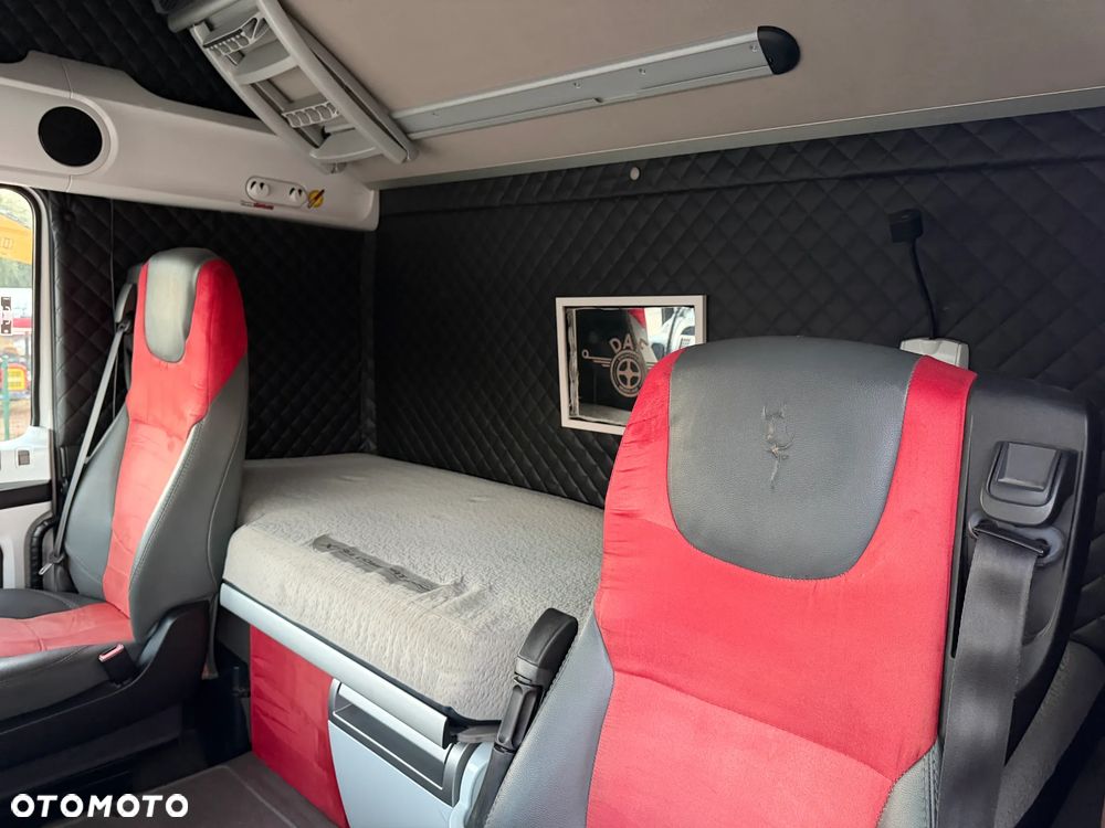DAF XF 106 530 PUSHER 6x2 / RETARDER INTARDER / 3 OSIE / PRZEBIEG 668 851 KM / NAJMOCNIEJSZY SILNIK 530 KM / NAJWIĘKSZA KABINA SUPER SPACE CAB / 2017 ROK !! - 23