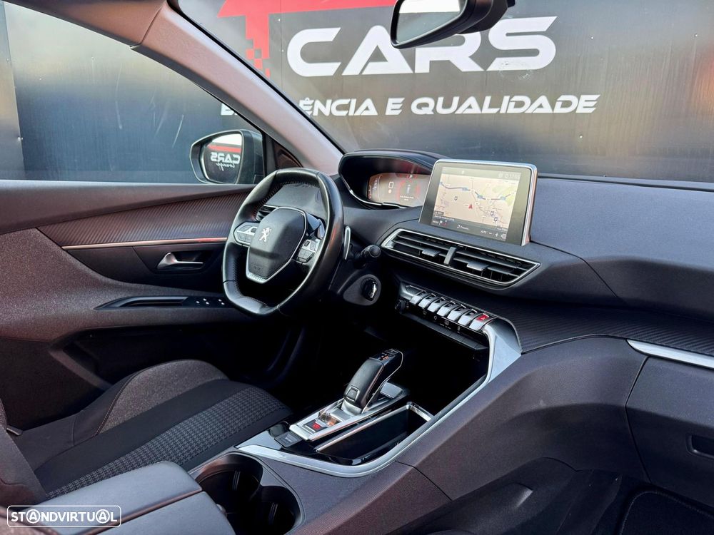 Peugeot 5008 1.5 BlueHDi Allure EAT8 - 12