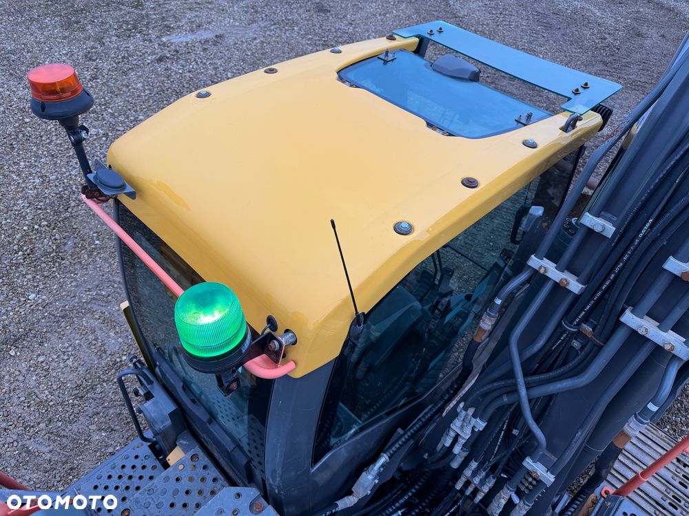 Volvo EC 140 EL - 13