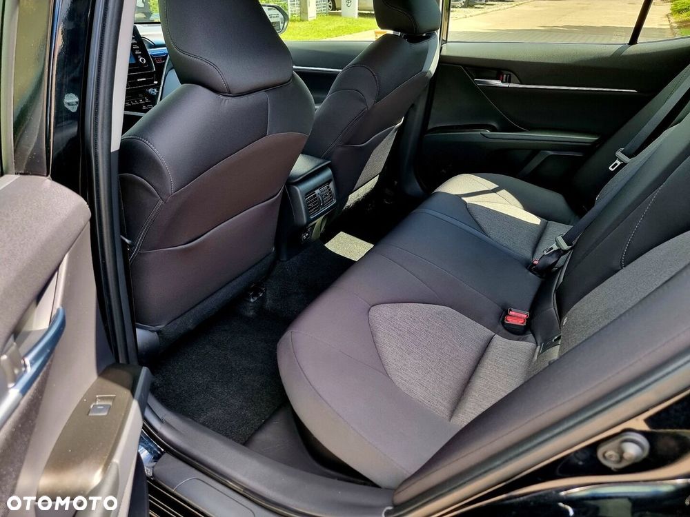 Toyota Camry 2.5 Hybrid Comfort CVT - 15