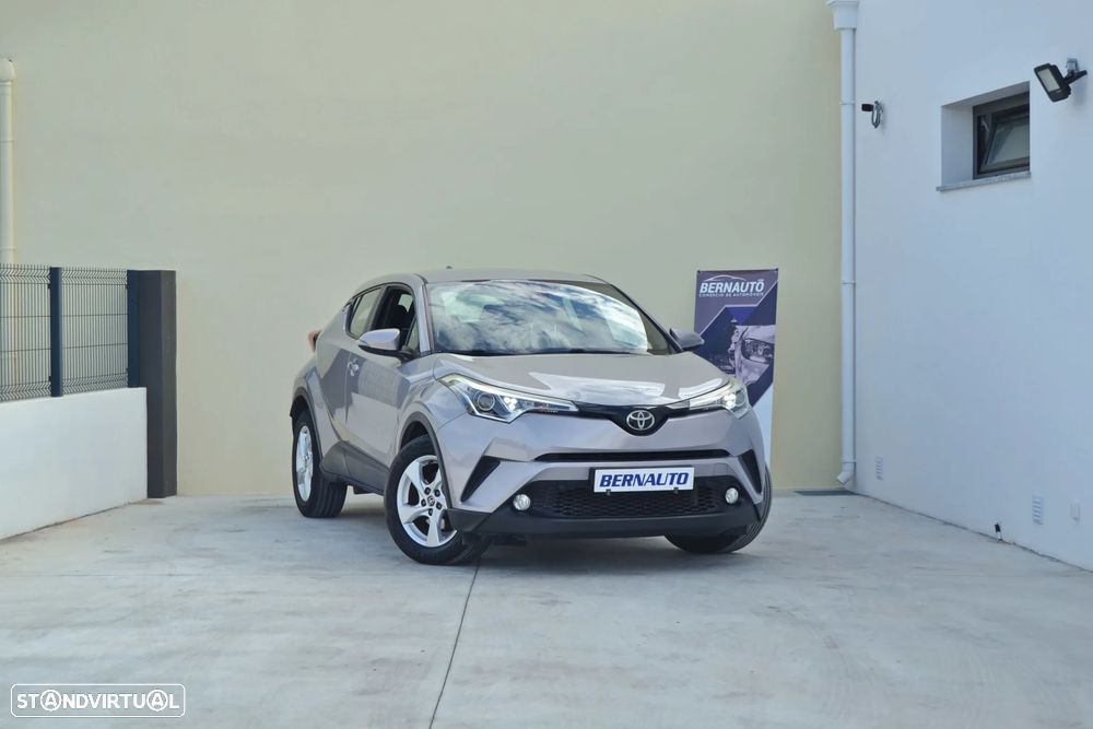 Toyota C-HR 1.2T Comfort - 1