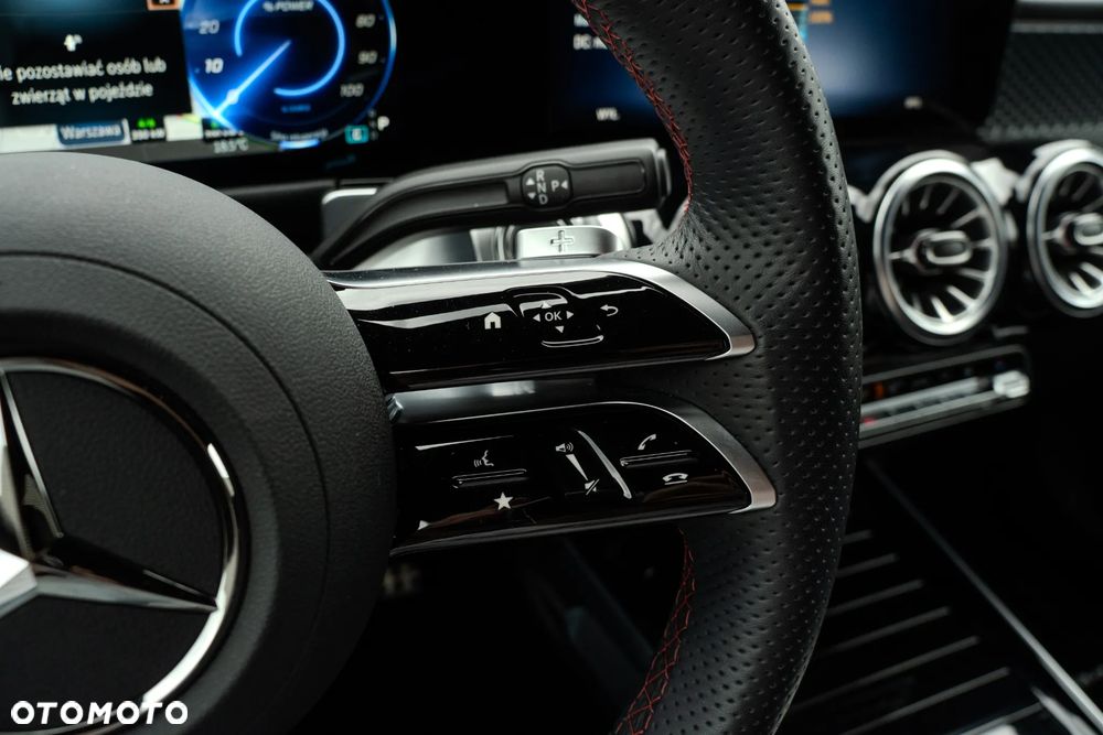 Mercedes-Benz EQB 300 66.5kWh 4-Matic AMG - 25