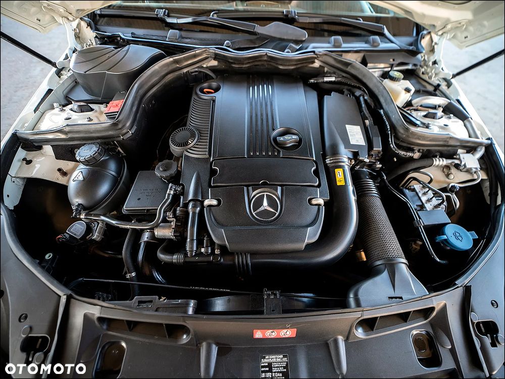 Mercedes-Benz Klasa C 180 BlueEFFICIENCY 7G-TRONIC Avantgarde - 40