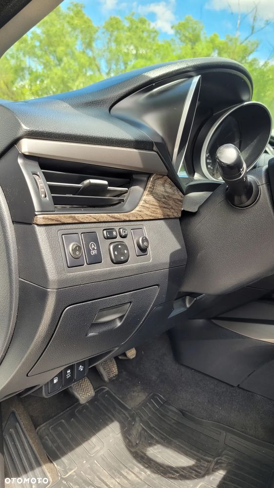 Toyota Avensis 2.0 D-4D Premium - 14