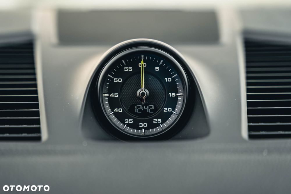 Porsche Cayenne Coupe E-Hybrid - 27