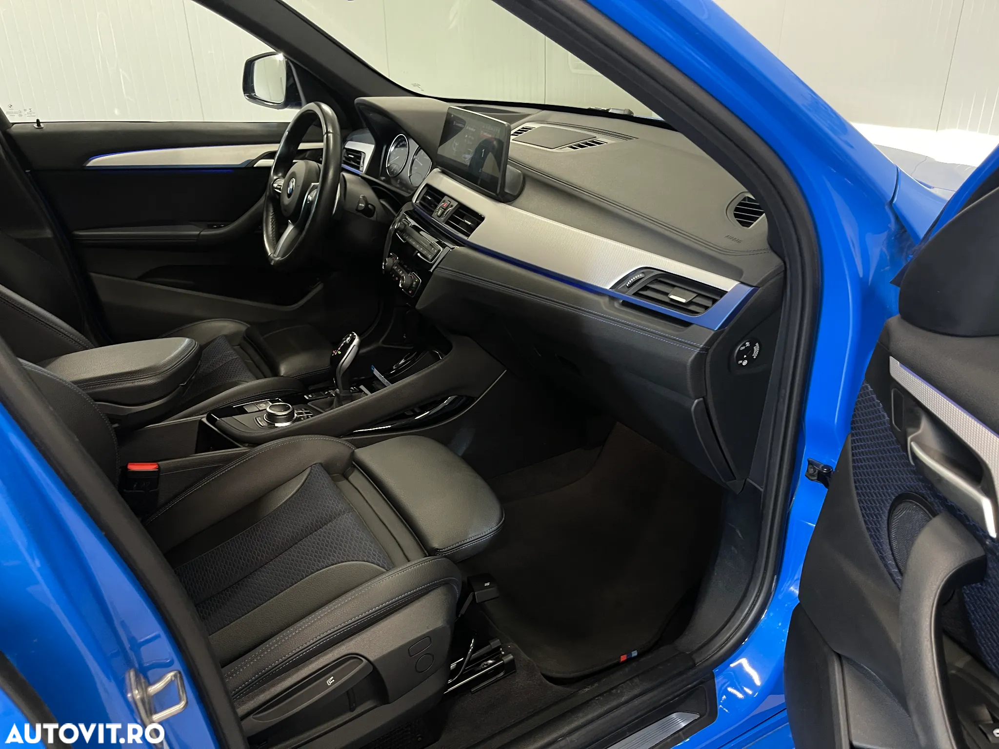 BMW X1 xDrive20i AT Sport Line - 10