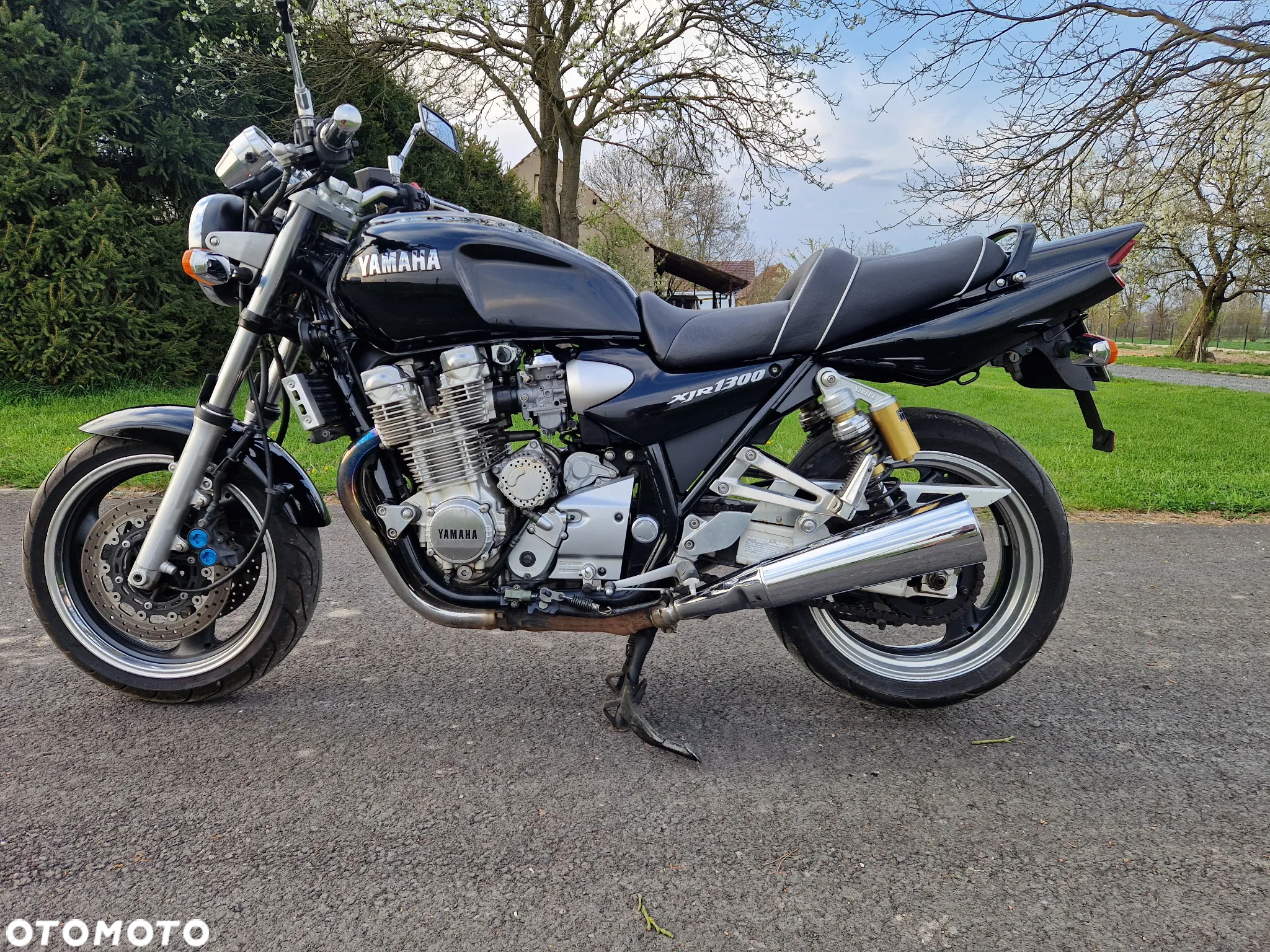 Yamaha XJR - 9