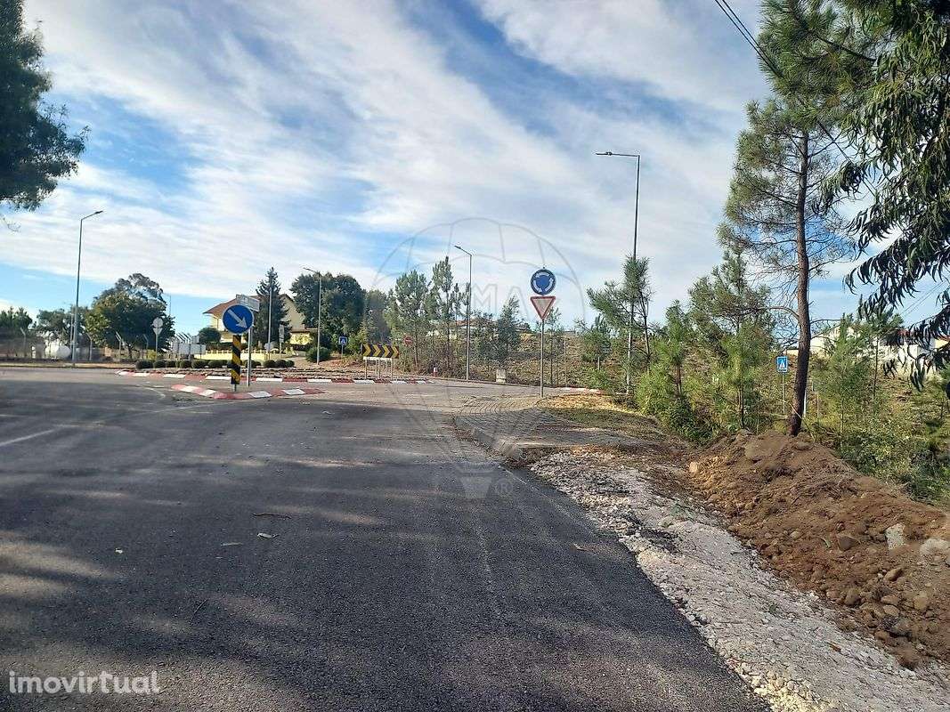 Terreno  para venda - Grande imagem: 2/4