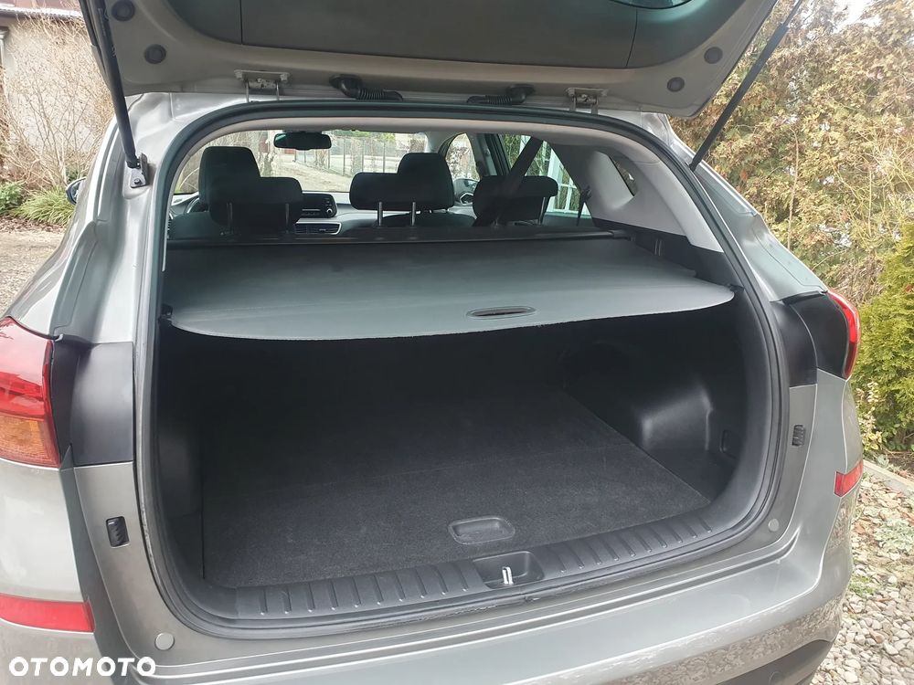 Hyundai Tucson 1.6 GDI BlueDrive Comfort 2WD - 11
