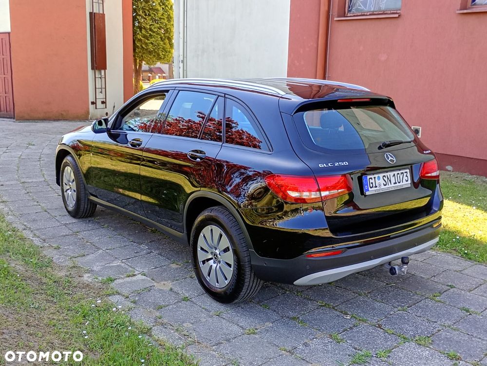 Mercedes-Benz GLC - 6