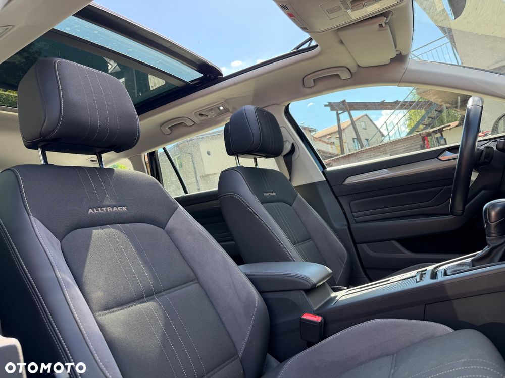 Volkswagen Passat Alltrack 2.0 TDI SCR DSG 4Motion - 15