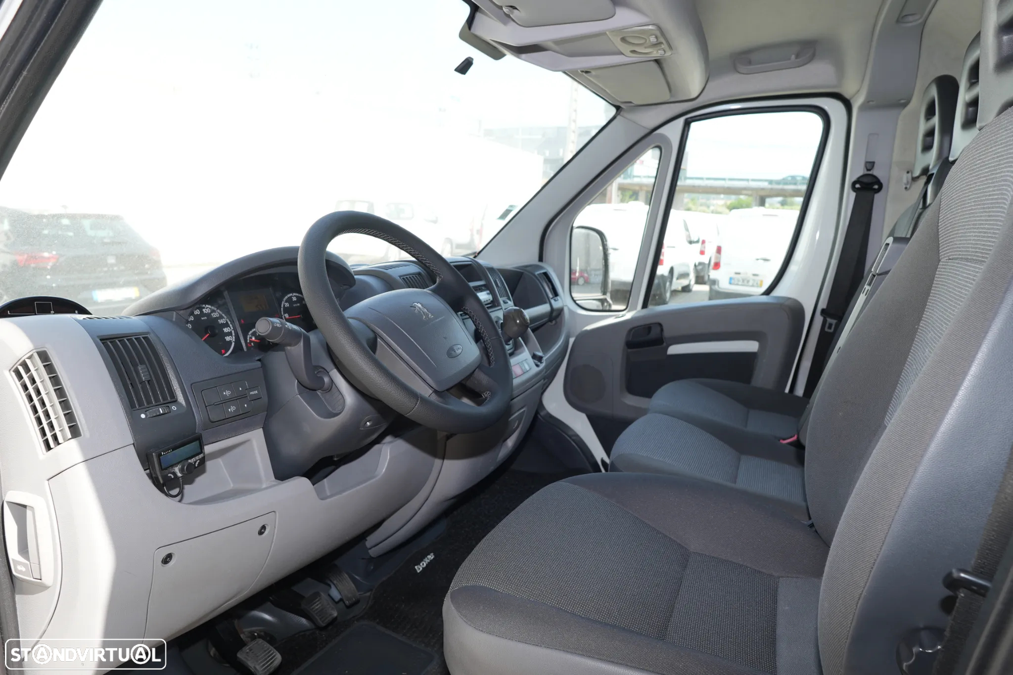 Peugeot Boxer Maxi Longa 2.2HDI 120cv L4H2 - 8