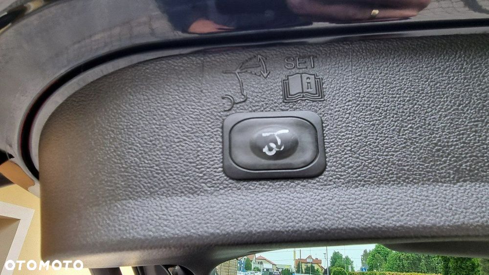 Ford Kuga - 23