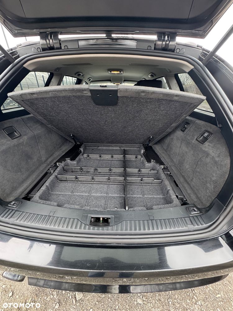 BMW Seria 5 - 25