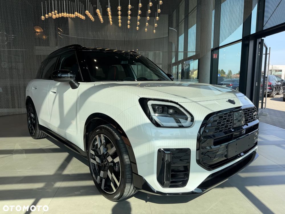 MINI Countryman Cooper S ALL4 John Cooper Works Trim - 4