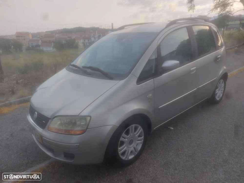 Fiat Idea 1.3 M-Jet Emotion - 1