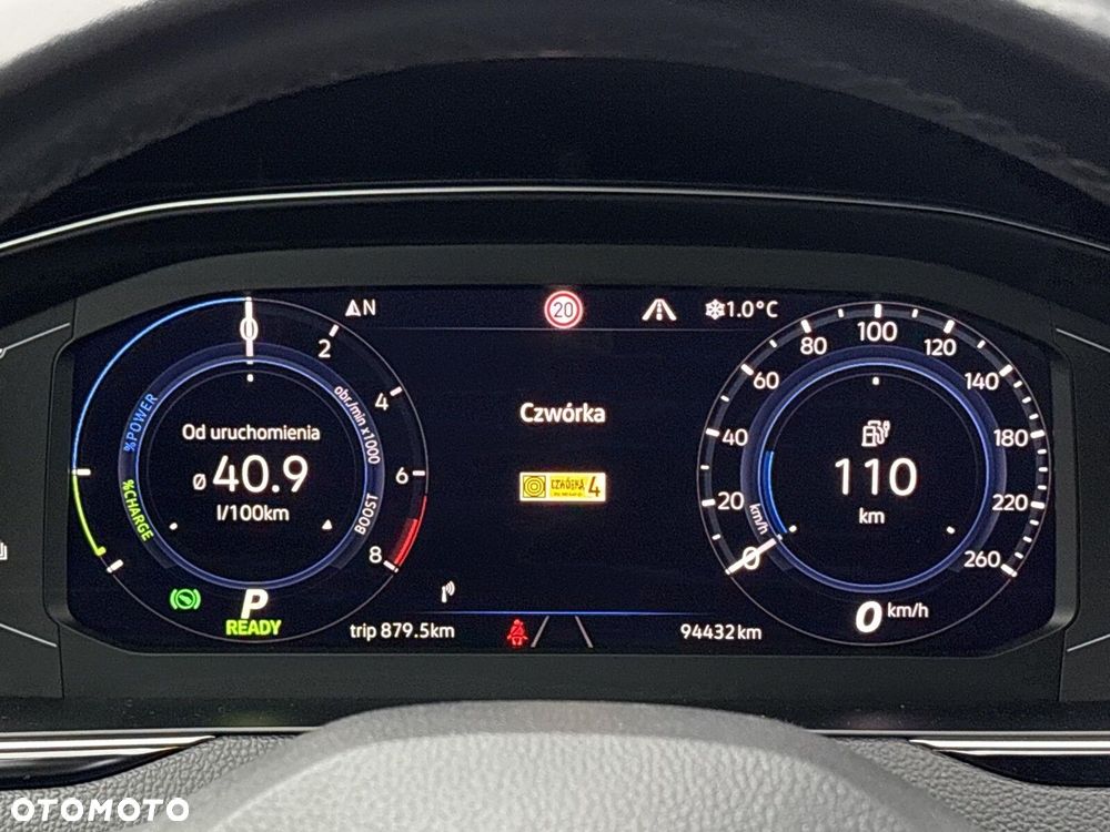 Volkswagen Passat - 17