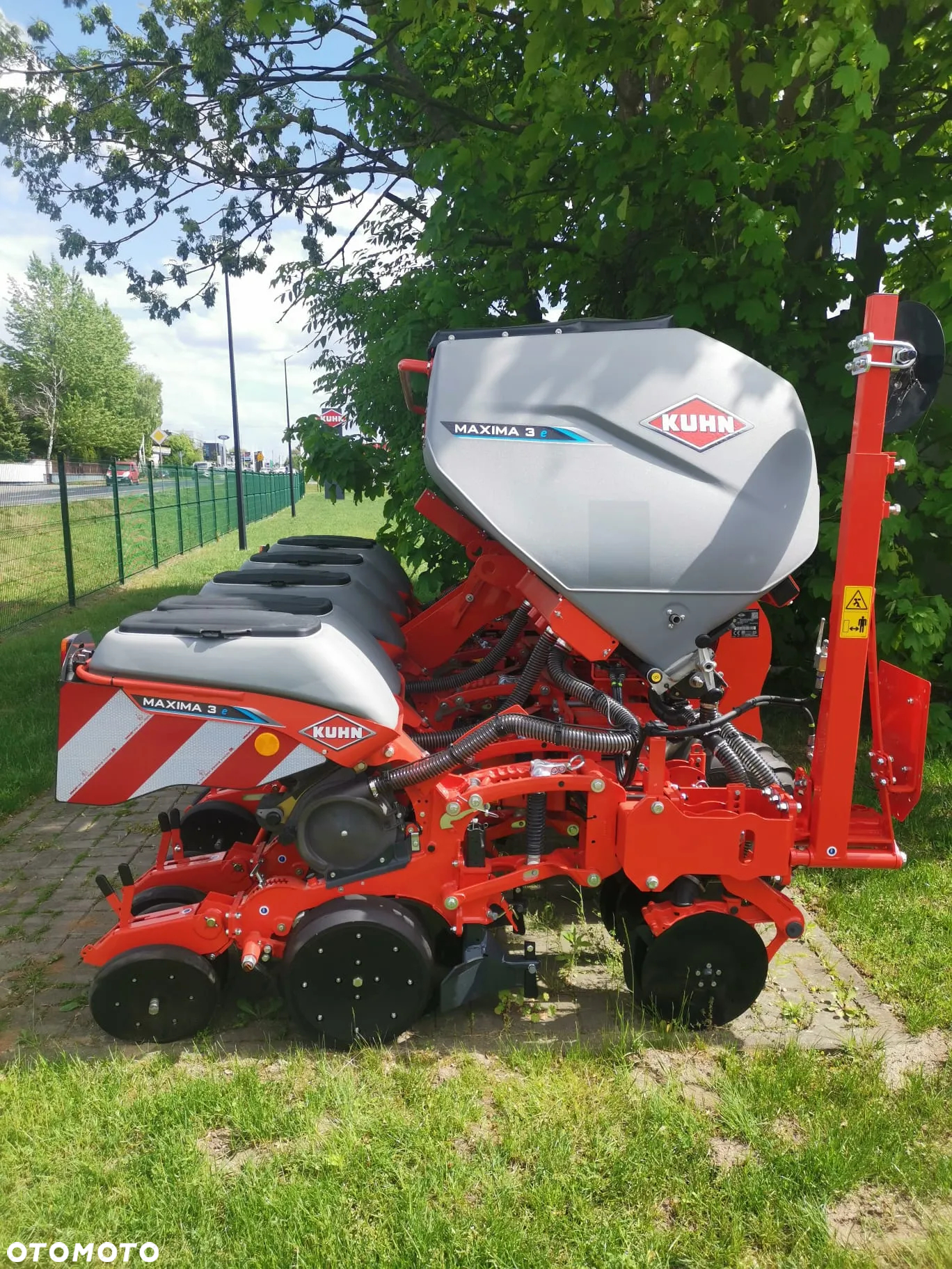Kuhn Elektryczny siewnik punktowy MAXIMA 3 TS E KUHN - 2