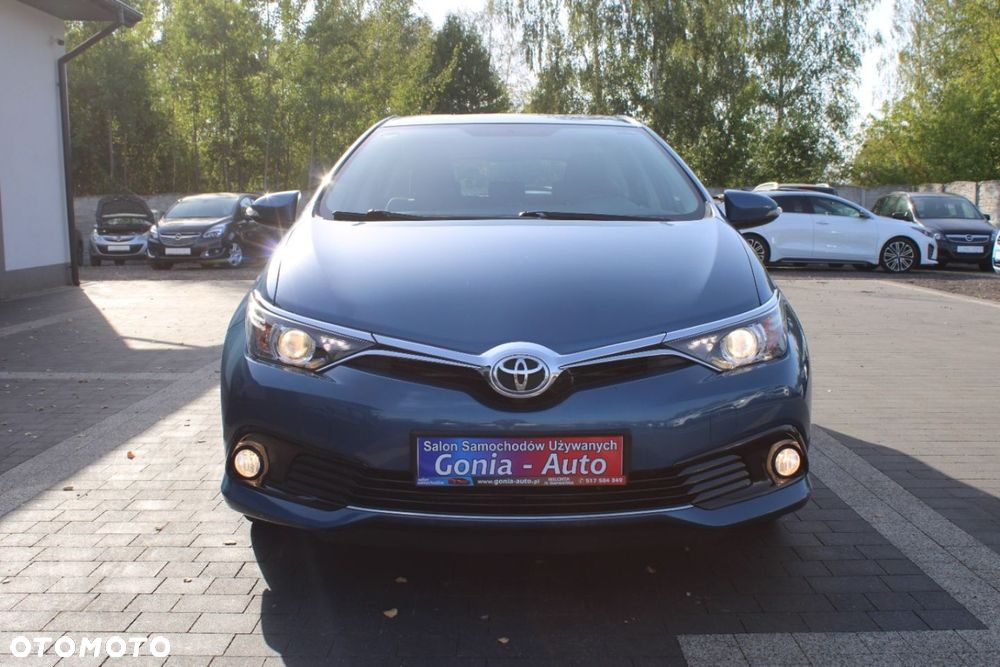 Toyota Auris - 10