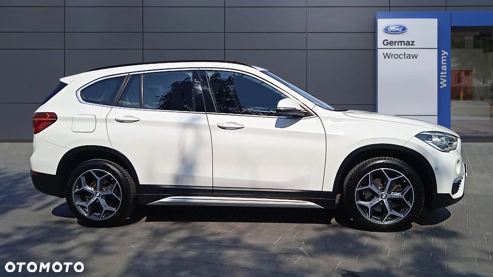 BMW X1 sDrive18d xLine - 6