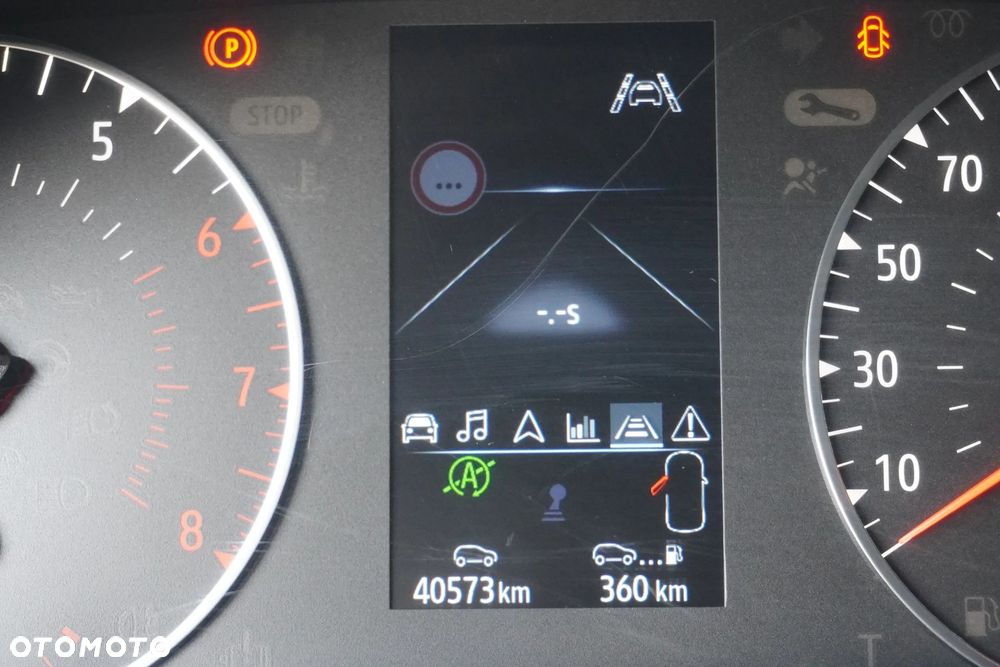 Renault Captur TCe Mild Hybrid 140 GPF TECHNO - 27