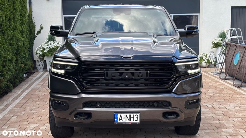 RAM 1500 5.7 eTorque Crew Cab Shortbed Limited Black - 11
