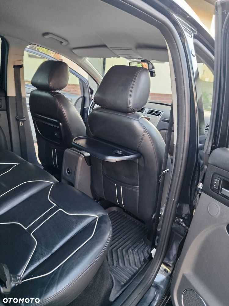 Ford Kuga 2.0 TDCi 4x4 Individual - 23