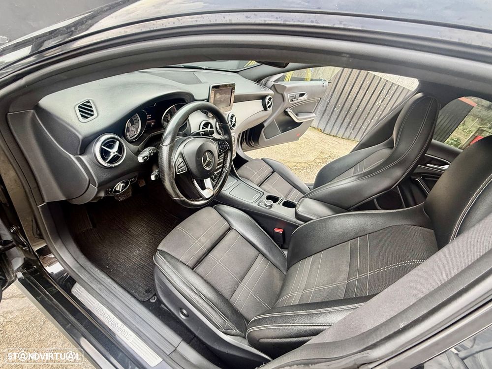 Mercedes-Benz CLA 220 d Shooting Brake AMG Line Aut. - 18