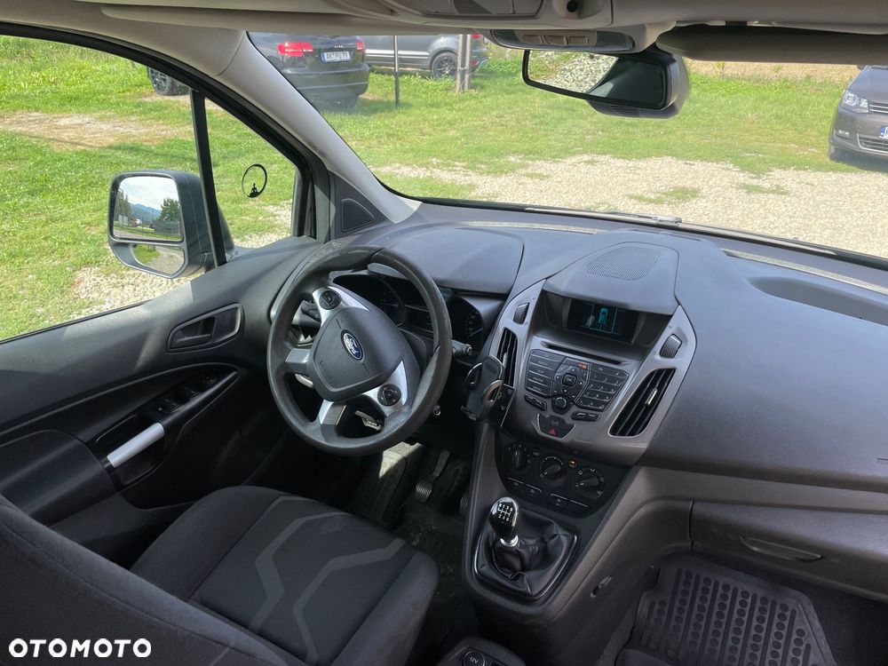 Ford Tourneo Connect - 13