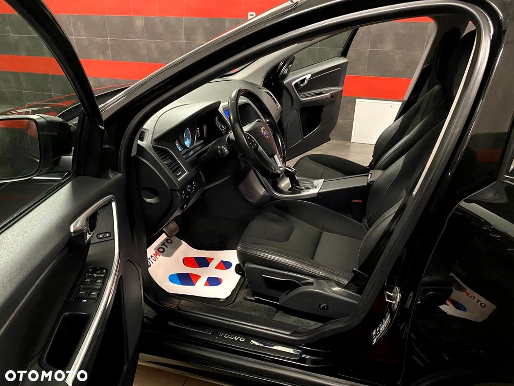 Volvo XC 60 D4 AWD Geartronic Summum - 15