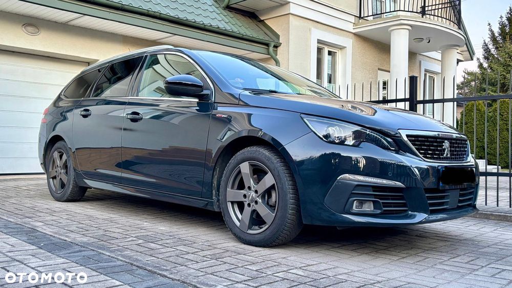 Peugeot 308 PureTech 130 GPF EAT8 Stop & Start Active Business-Paket - 1