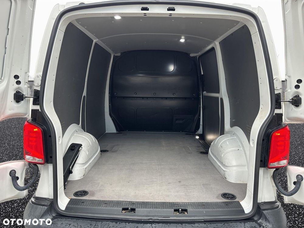 Volkswagen Transporter 2.0 TDI 110 KM - 26