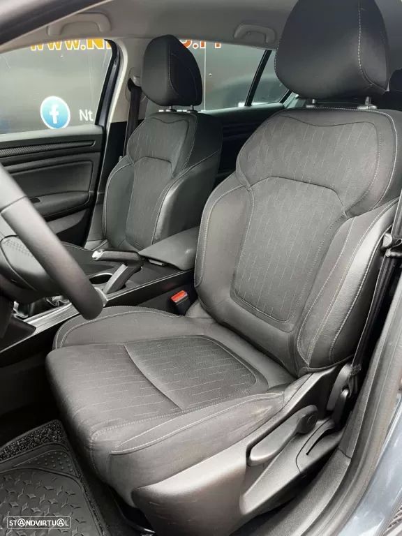 Renault Mégane Sport Tourer 1.5 Blue dCi Limited - 4