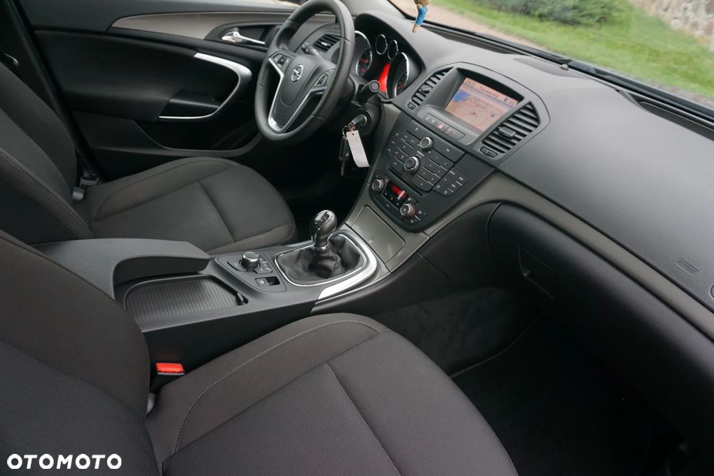 Opel Insignia 1.6 Design Edition - 22