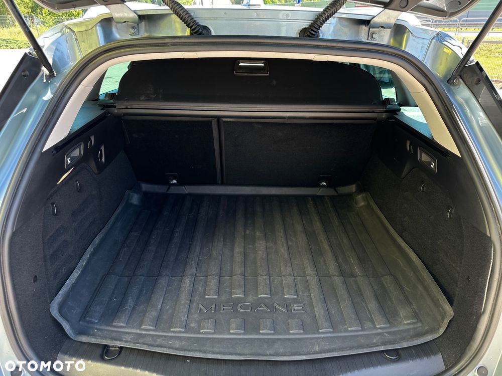 Renault Megane 1.6 E-TECH Plug-In Intens - 11