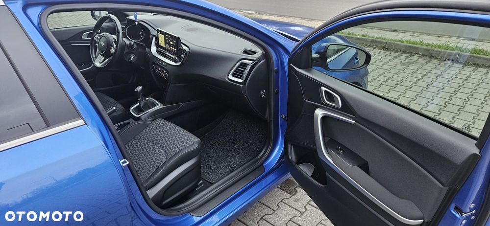 Kia Ceed - 21