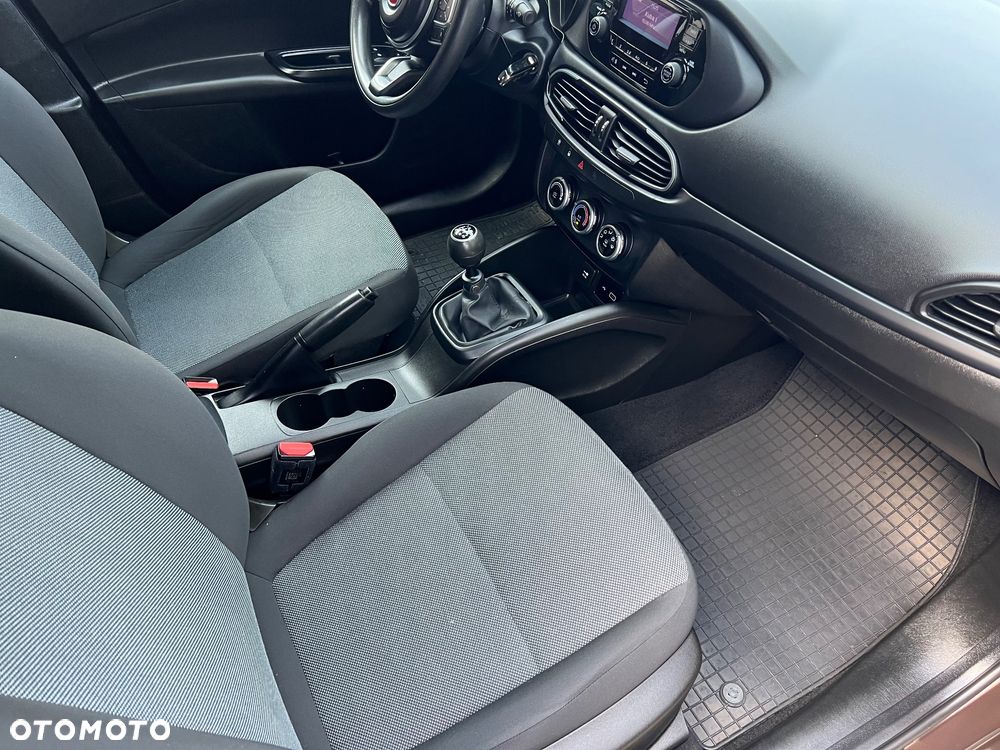 Fiat Tipo 1.4 16v Easy - 24