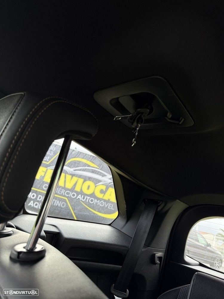 Peugeot 5008 1.5 BlueHDi GT EAT8 - 21