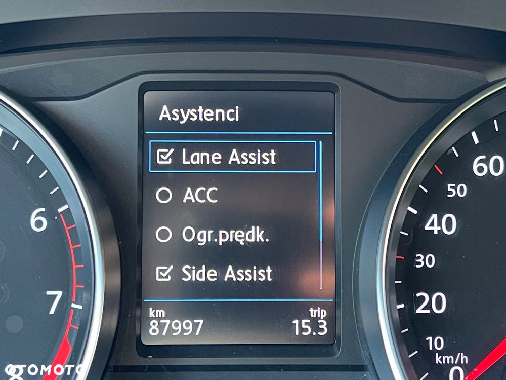 Volkswagen Passat 2.0 TSI Business DSG - 24