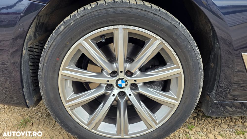 BMW Seria 5 520d Aut. Sport Line - 16