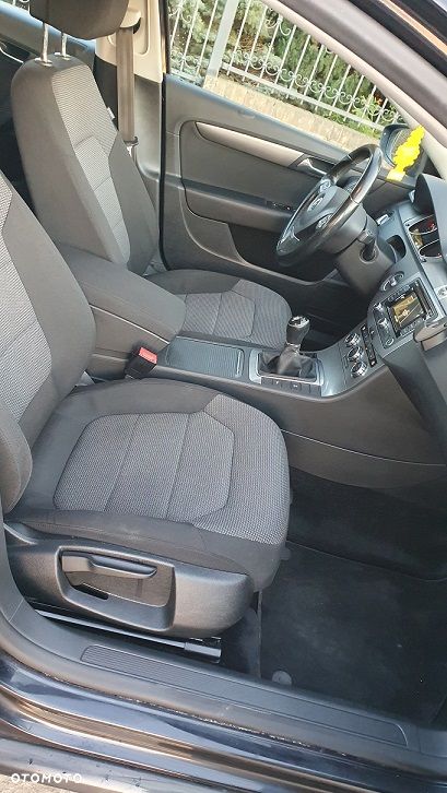 Volkswagen Passat 2.0 TDI BlueMotion Technology Comfortline - 13