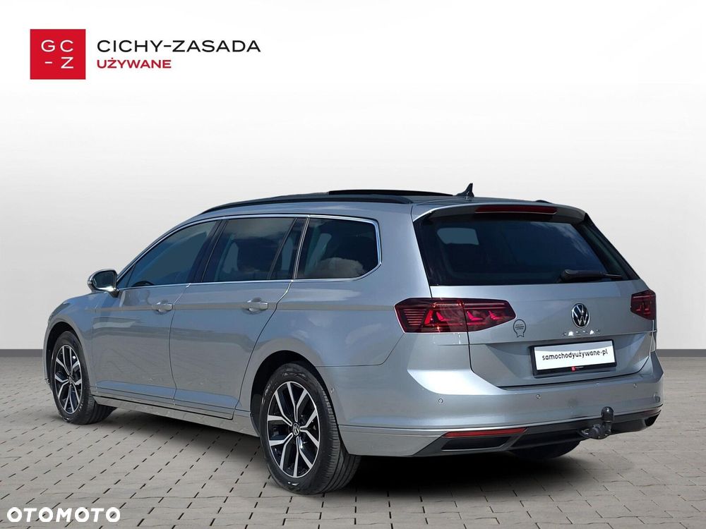 Volkswagen Passat - 4