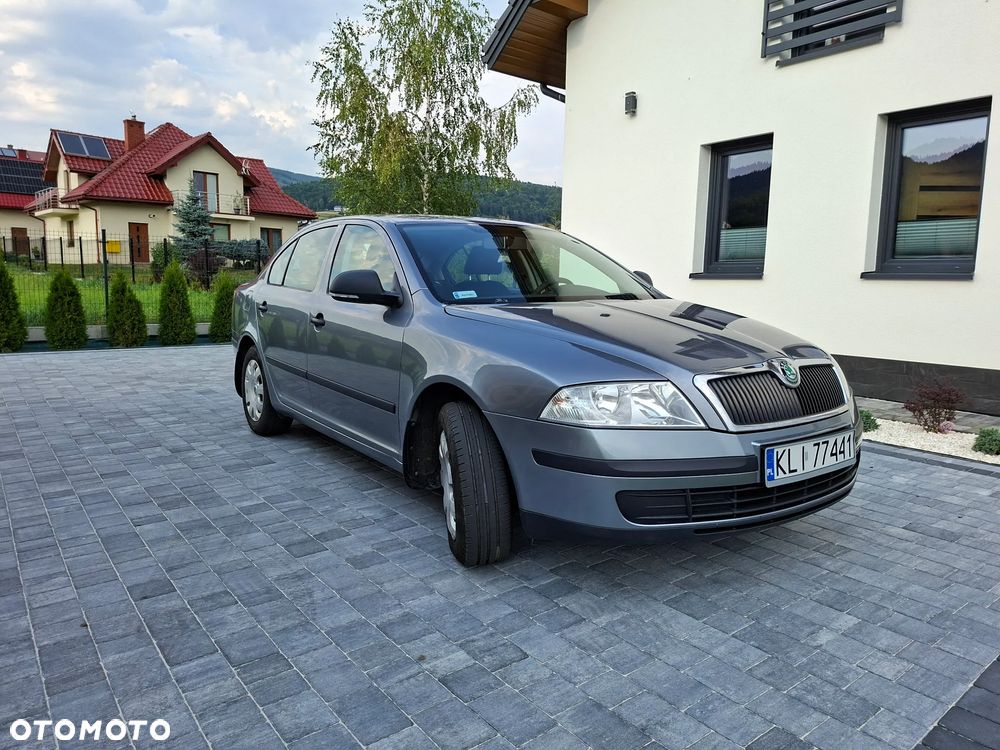 Skoda Octavia 1.6 Tour - 1